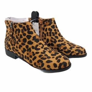(SH-276) Time And Tru Leopard Print Boots Size 8.5